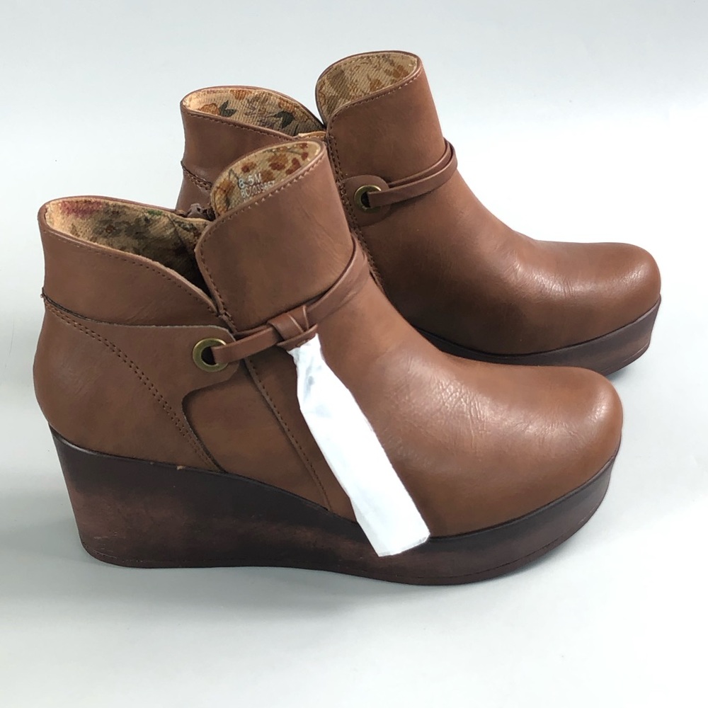 boc Brown Wedge Ankle Booties Size 8.5M